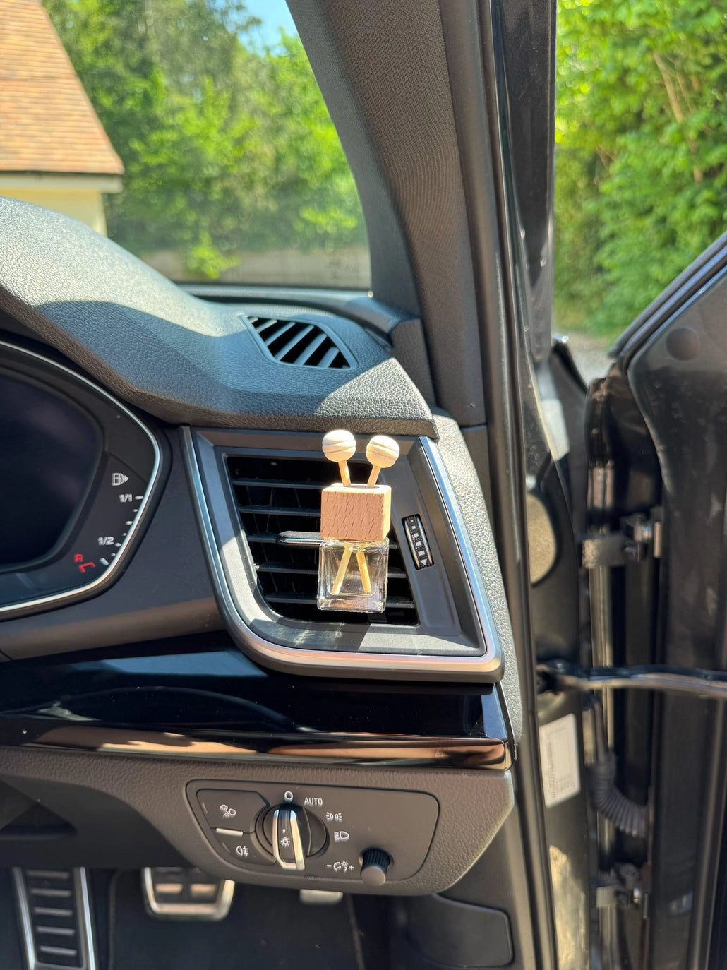 Personalised Car Diffuser (Sandalwood & Amber)